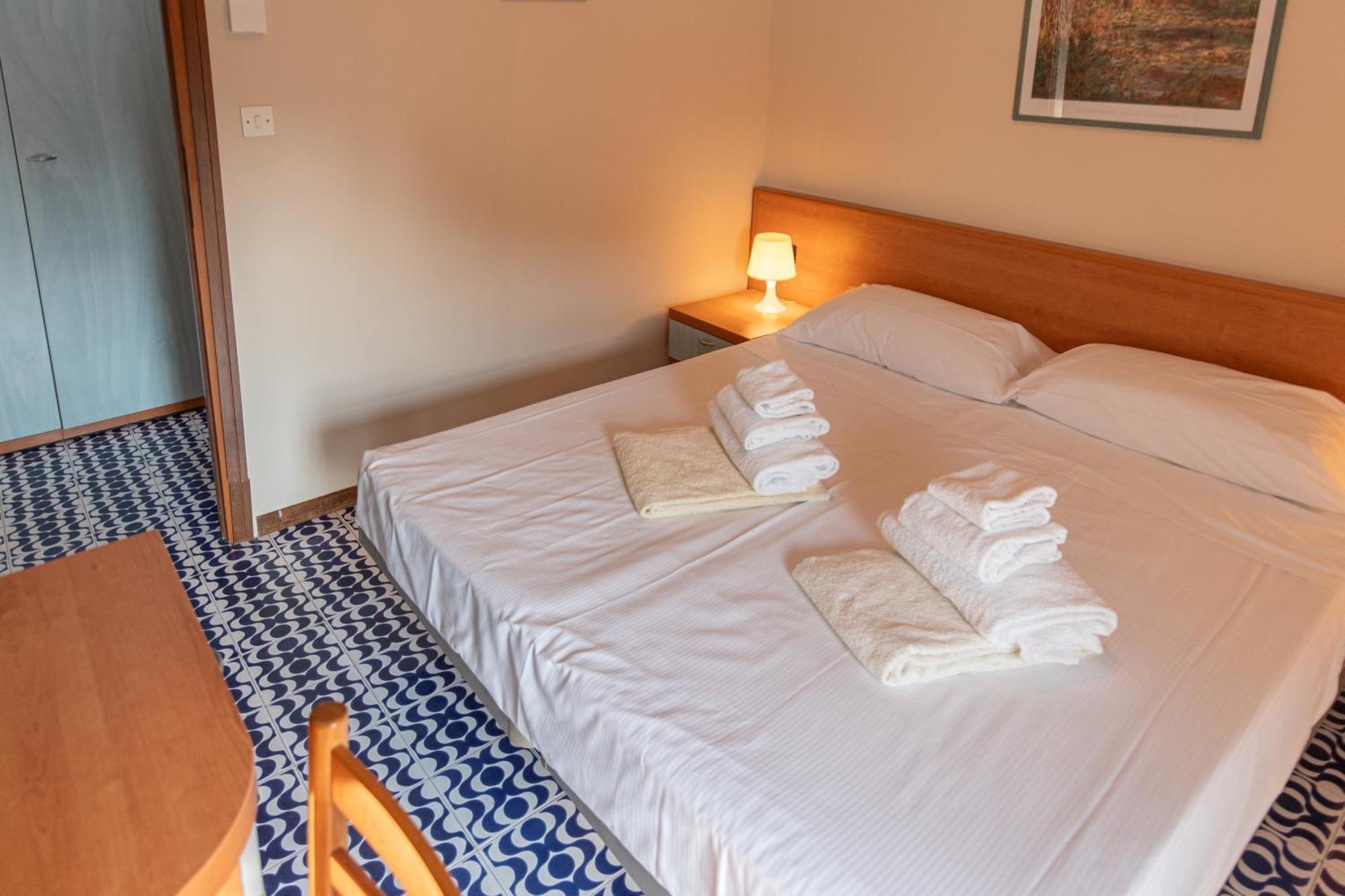 Prestige Garda Home - Ai Cappuccini Peschiera del Garda Eksteriør billede